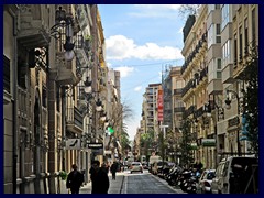 Side street to Carrer de Colon